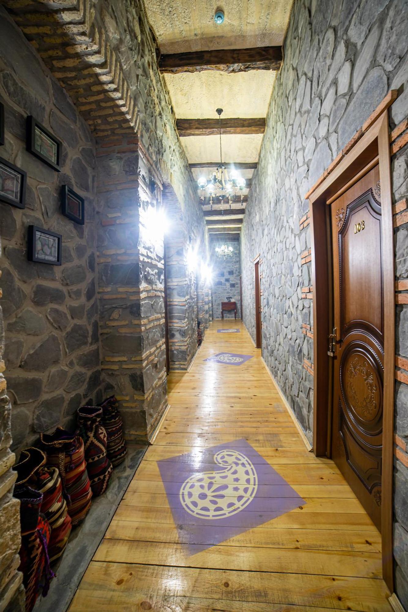 Hotel Old Town Şǝki Exteriér fotografie